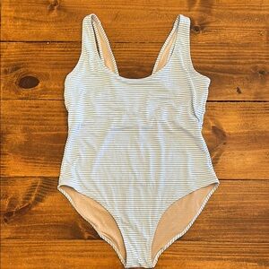 Old Navy - one piece scoop back - blue seersucker - XL